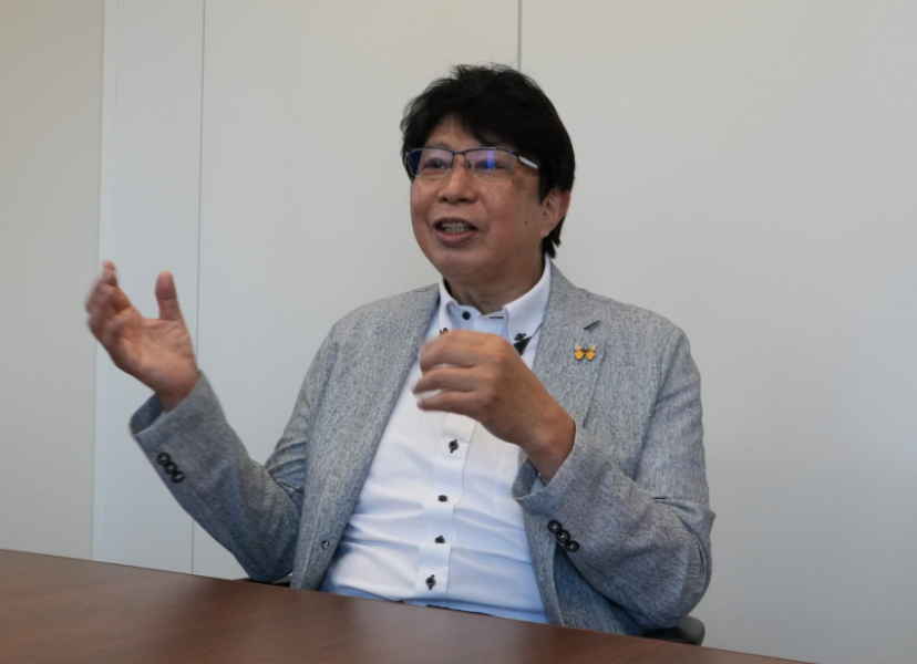 荒木氏写真.png